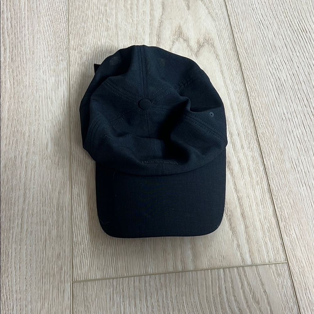 Lululemon women’s baller hat soft
